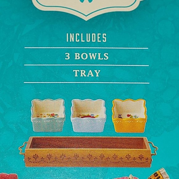 The Pioneer Woman Floral Medley Condiment Tray - Picture 4 of 6